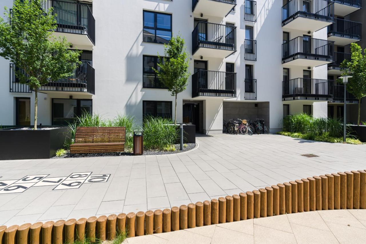 Esencja Apartments With Free Parking Garbary 104 By Noclegi Renters Πόζναν Εξωτερικό φωτογραφία