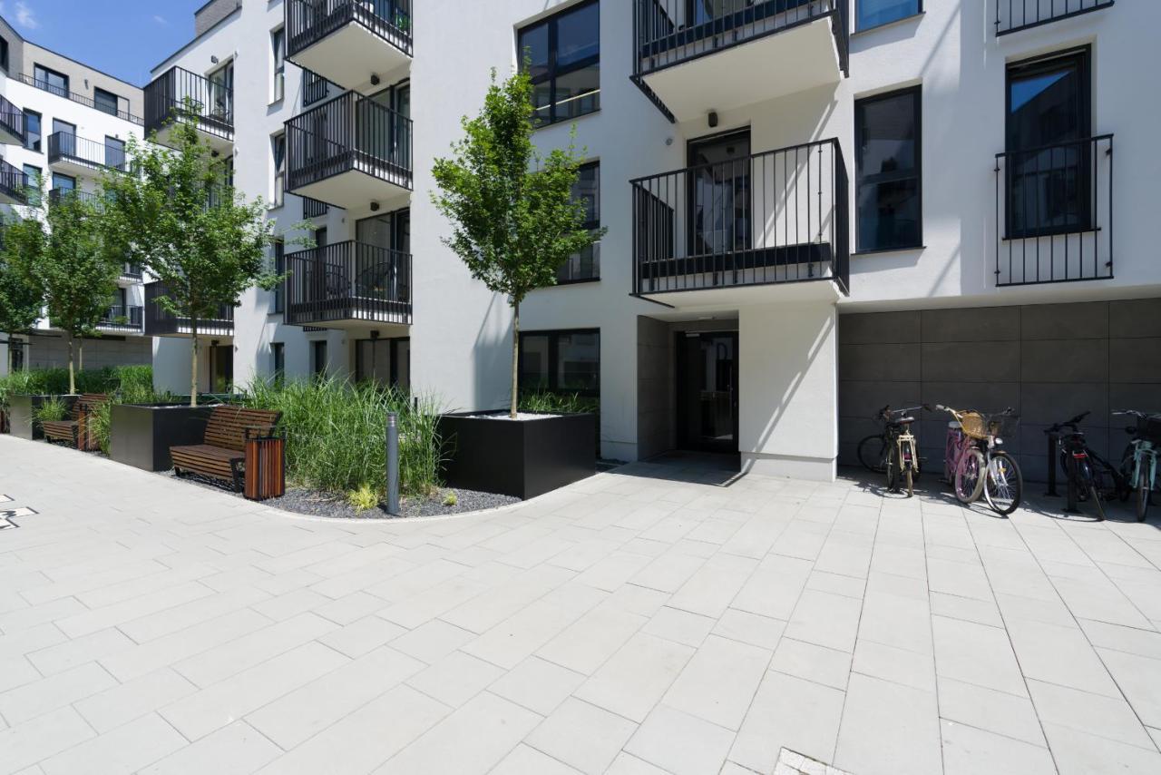 Esencja Apartments With Free Parking Garbary 104 By Noclegi Renters Πόζναν Εξωτερικό φωτογραφία