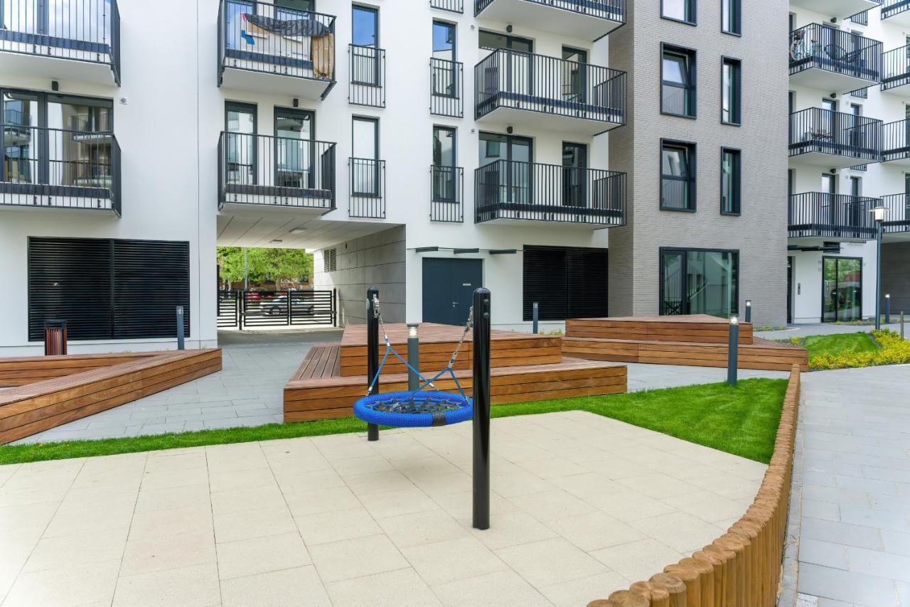 Esencja Apartments With Free Parking Garbary 104 By Noclegi Renters Πόζναν Εξωτερικό φωτογραφία