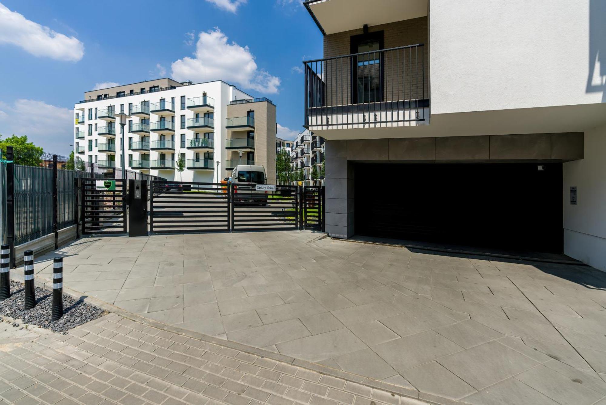Esencja Apartments With Free Parking Garbary 104 By Noclegi Renters Πόζναν Εξωτερικό φωτογραφία