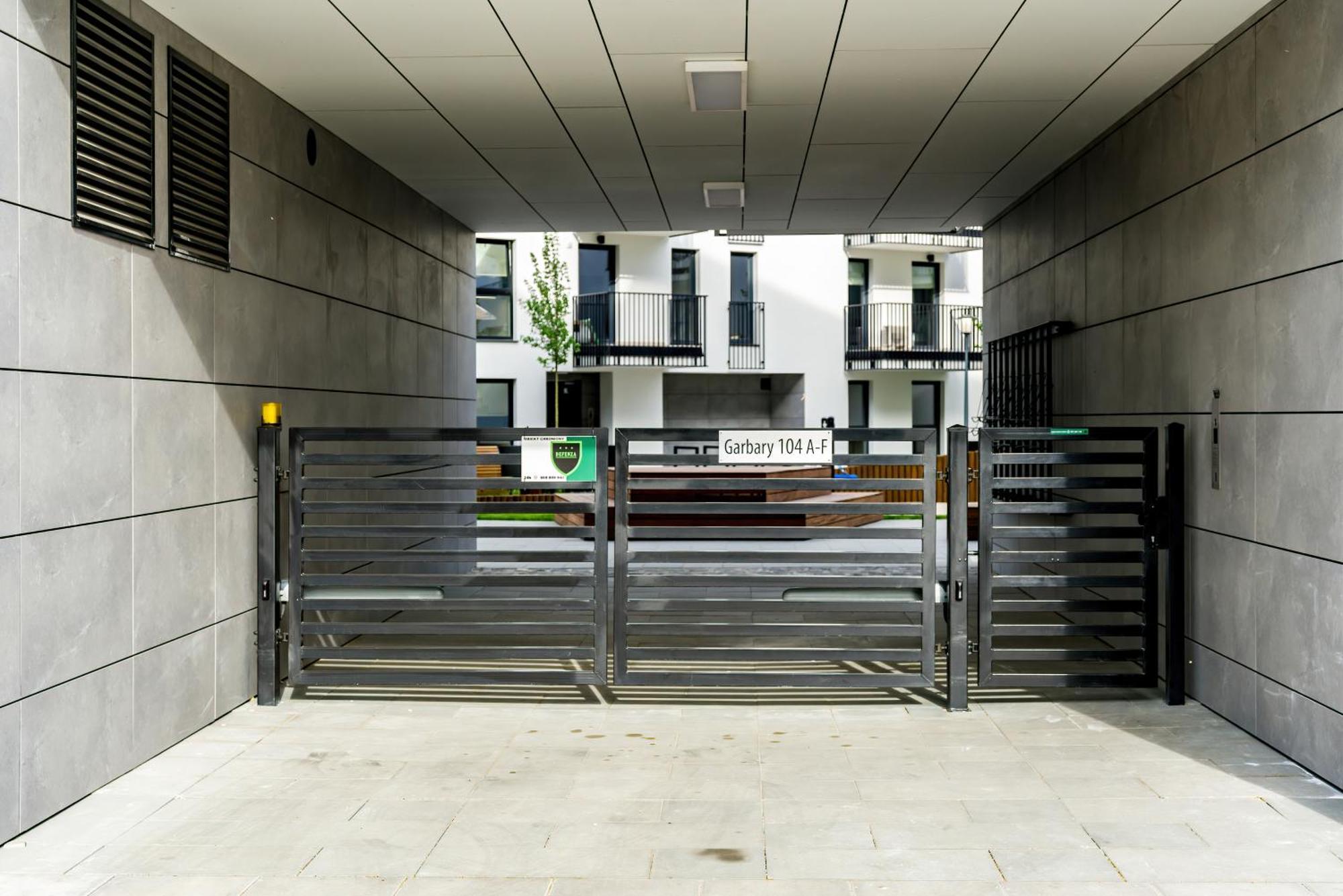 Esencja Apartments With Free Parking Garbary 104 By Noclegi Renters Πόζναν Εξωτερικό φωτογραφία